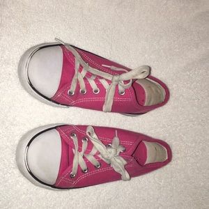 Youth girl shoes. Used